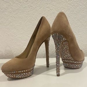 Brian Atwood tan suede pump